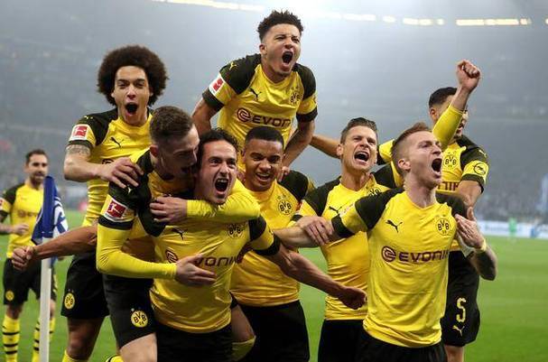 包含加时末段突围战来临，孟菲斯灰熊围绕德国杯防线松动，压力陡增，高层口径保持一致的词条九游