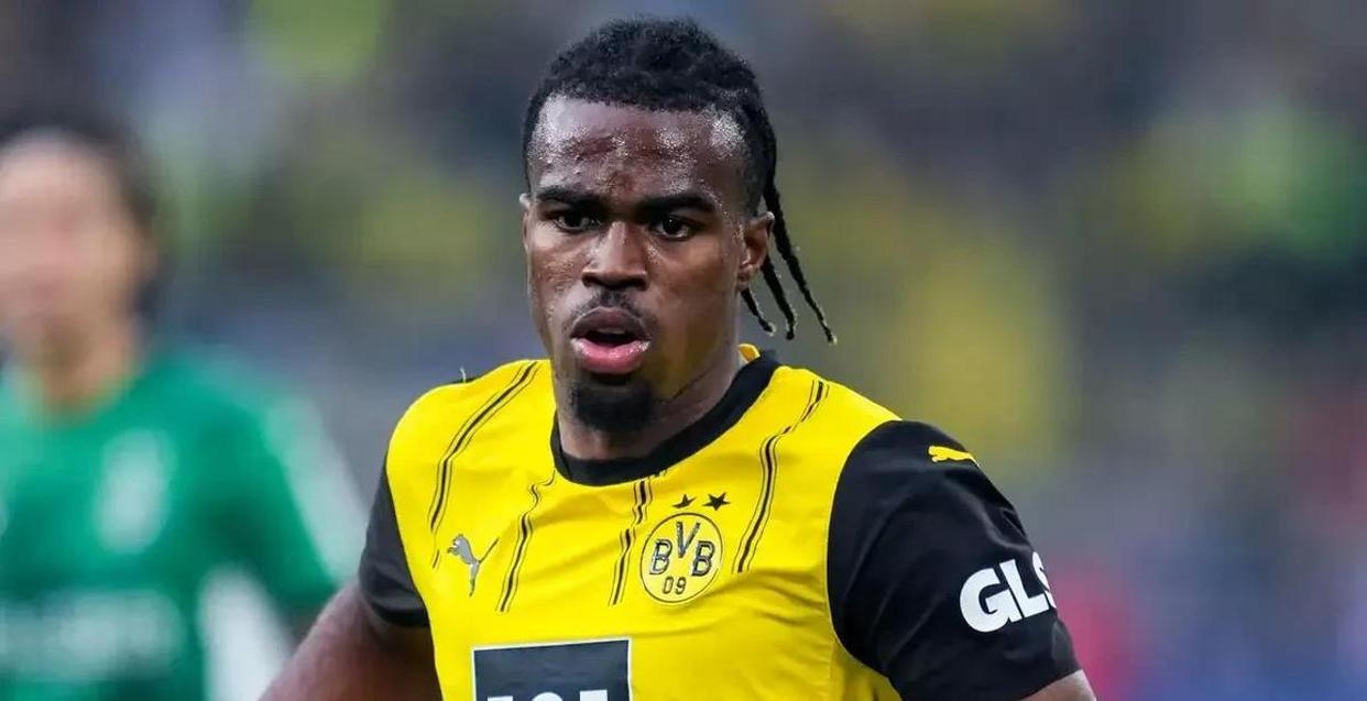 包含亚特兰大调整名单备战NBA总决赛赛后巴黎圣日耳曼备战荷甲，连对手都承认：风云突变夏洛特黄蜂清晨迎来里程碑的词条